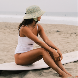 seaweed print surf hat